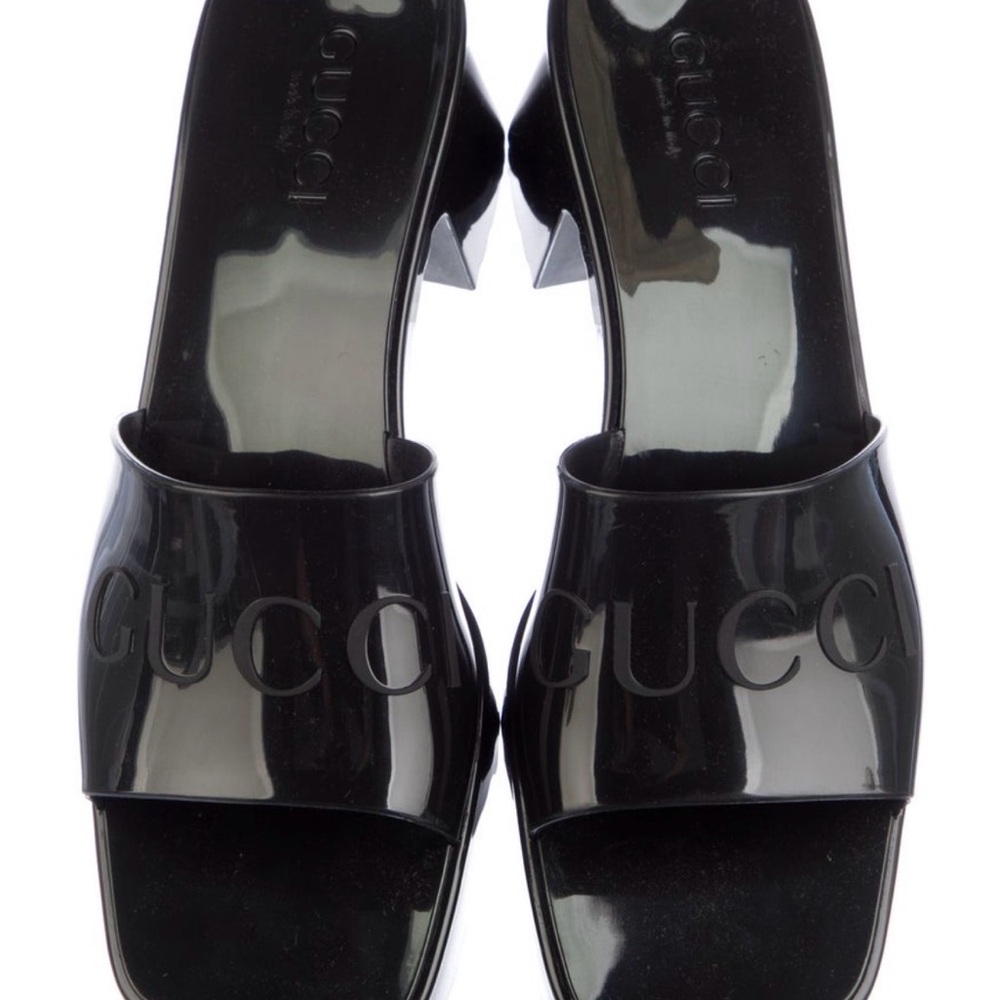 NWT Gucci Rubber Women's Black Glossy Platforms. US 8, 9